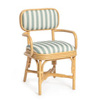 Chaise de salle à manger avec accoudoirs Dorine en lin rayé de performance et rotin