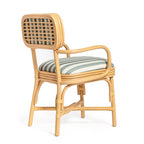 Chaise de salle à manger avec accoudoirs Dorine en lin rayé de performance et rotin